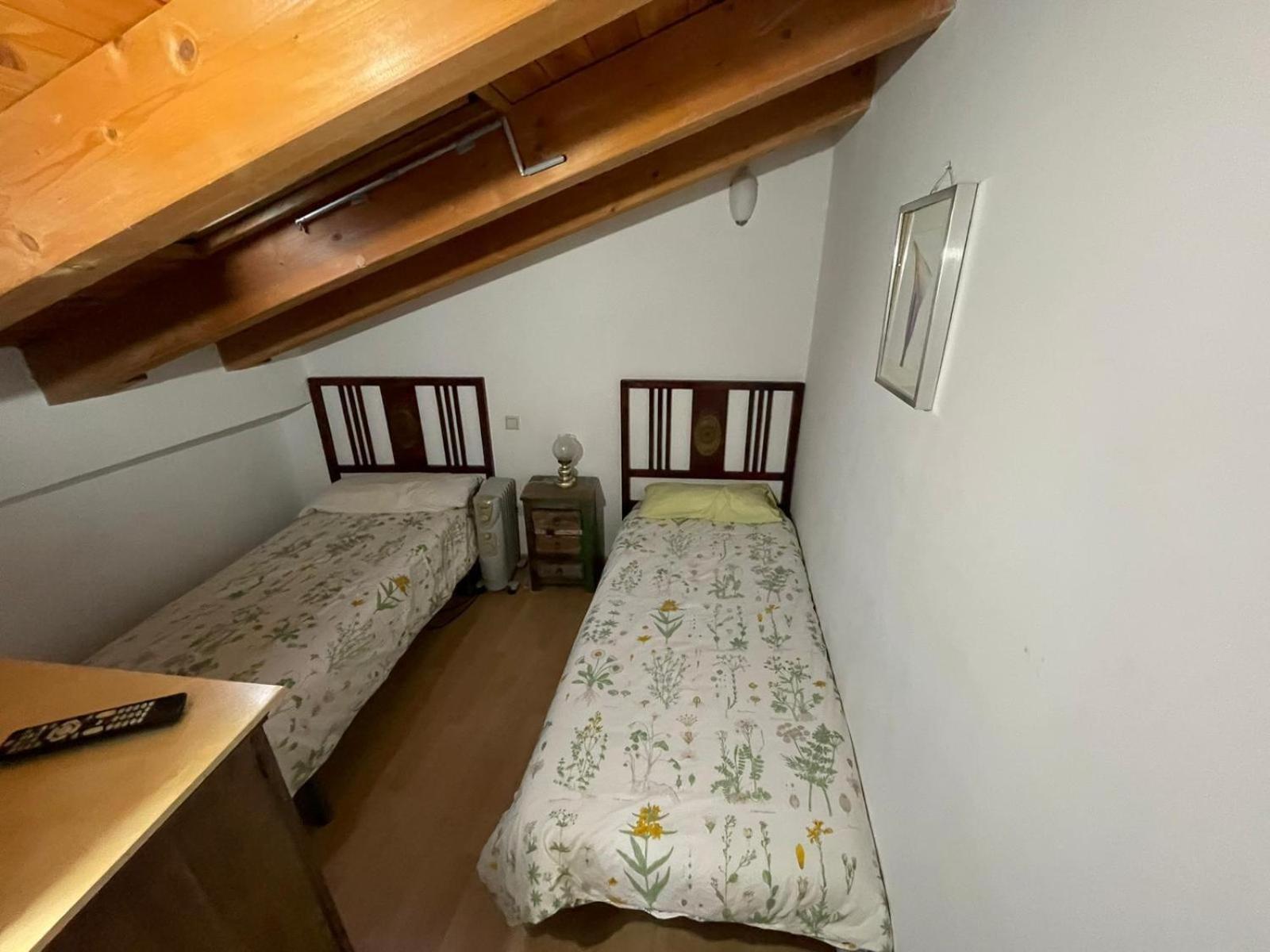 La Abadia Apartamentos Tolva Bilik gambar